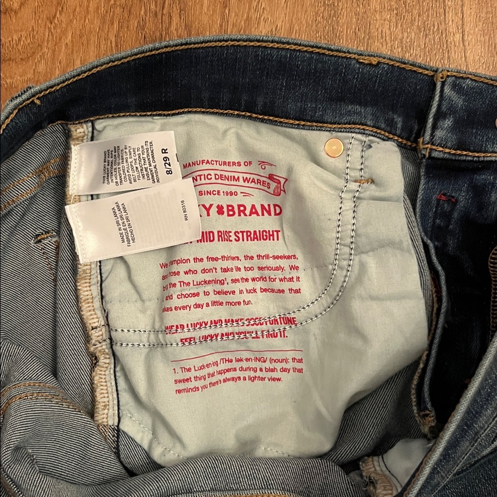 NWT Lucky Brand Mid-Rise Sweet Straight Jeans - Picture 7 of 13
